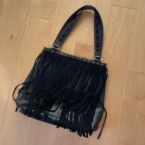 B Makowsky super cute leather fringe shoulder bag